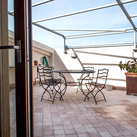 Casa Del Sole Sx - Numana, Meraviglioso Bilocale In Piazza Apartmán Numana